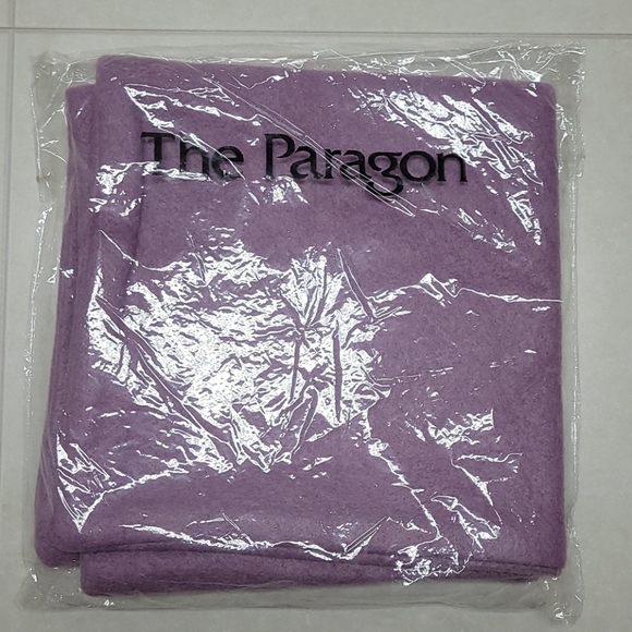 The Paragon Lavender Fleece Pillow Cover - 17" - Brand New, Never Used! - Picture 7 of 8